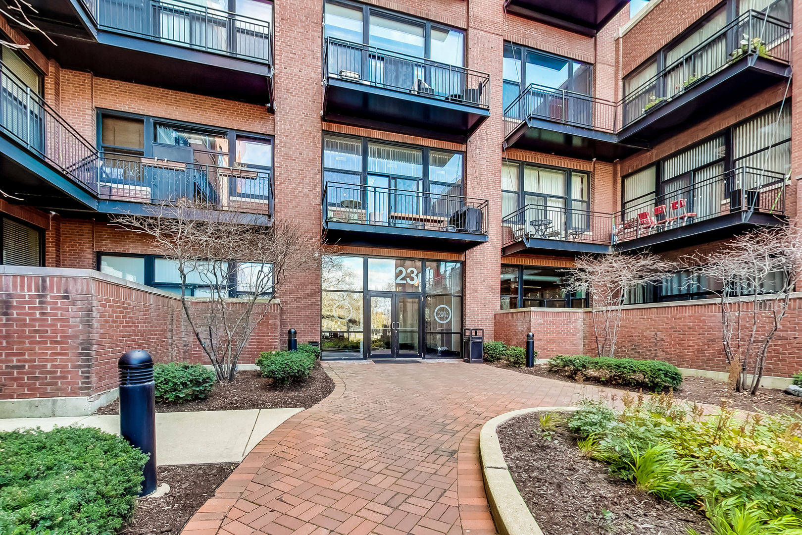 2323 West Pershing Road, Unit 124 Chicago, IL 60609 - Photo 7 of 37 Gallery Image 7