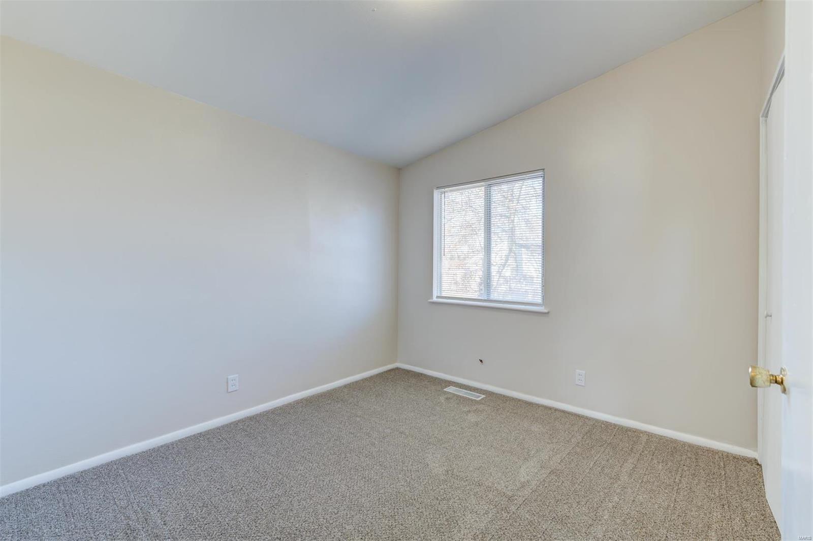 11421 Manchester Road St. Louis, MO 63122 - Photo 20 of 26 Gallery Image 20