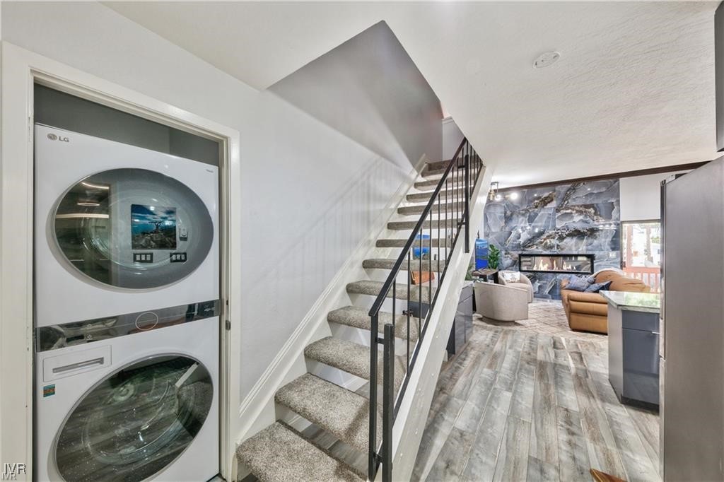 807 Alder Avenue, Unit 38 Incline Village, NV 89451 - Photo 12 of 15 a view of a living room washer and dryer