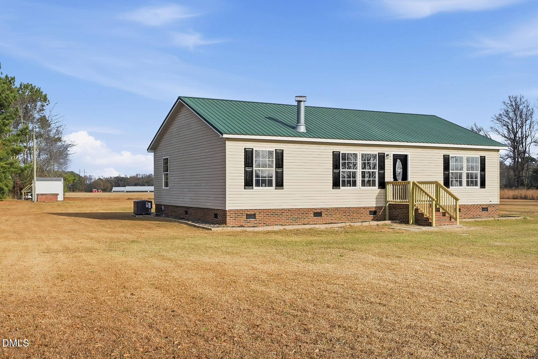 762 Share Cake Road Clinton, NC 28328 - Photo 1 of 30 Front