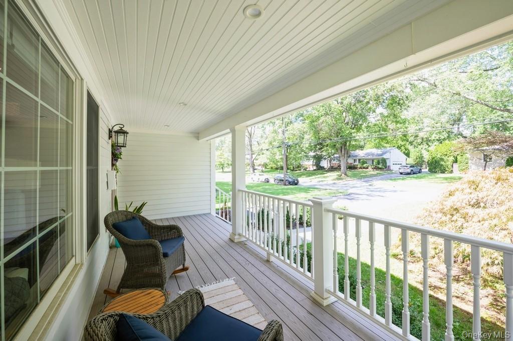 24 Sleepy Hollow Road Rye Brook, NY 10573 - Photo 5 of 29