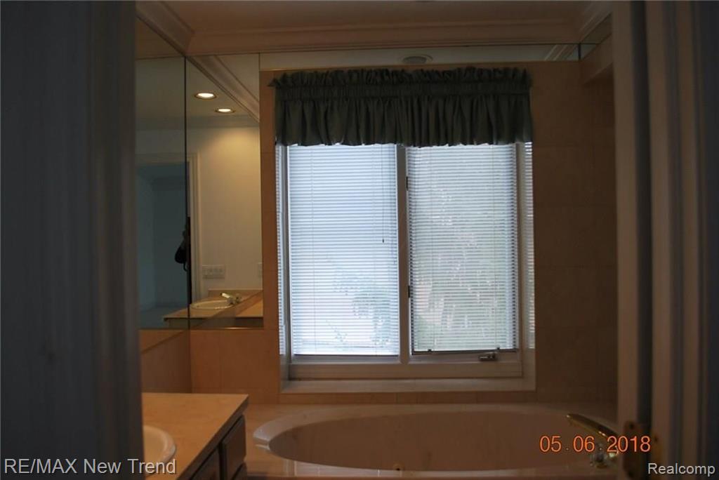 22150 River Ridge Trail, Unit 110 Farmington Hills, MI 48335 - Photo 20 of 23