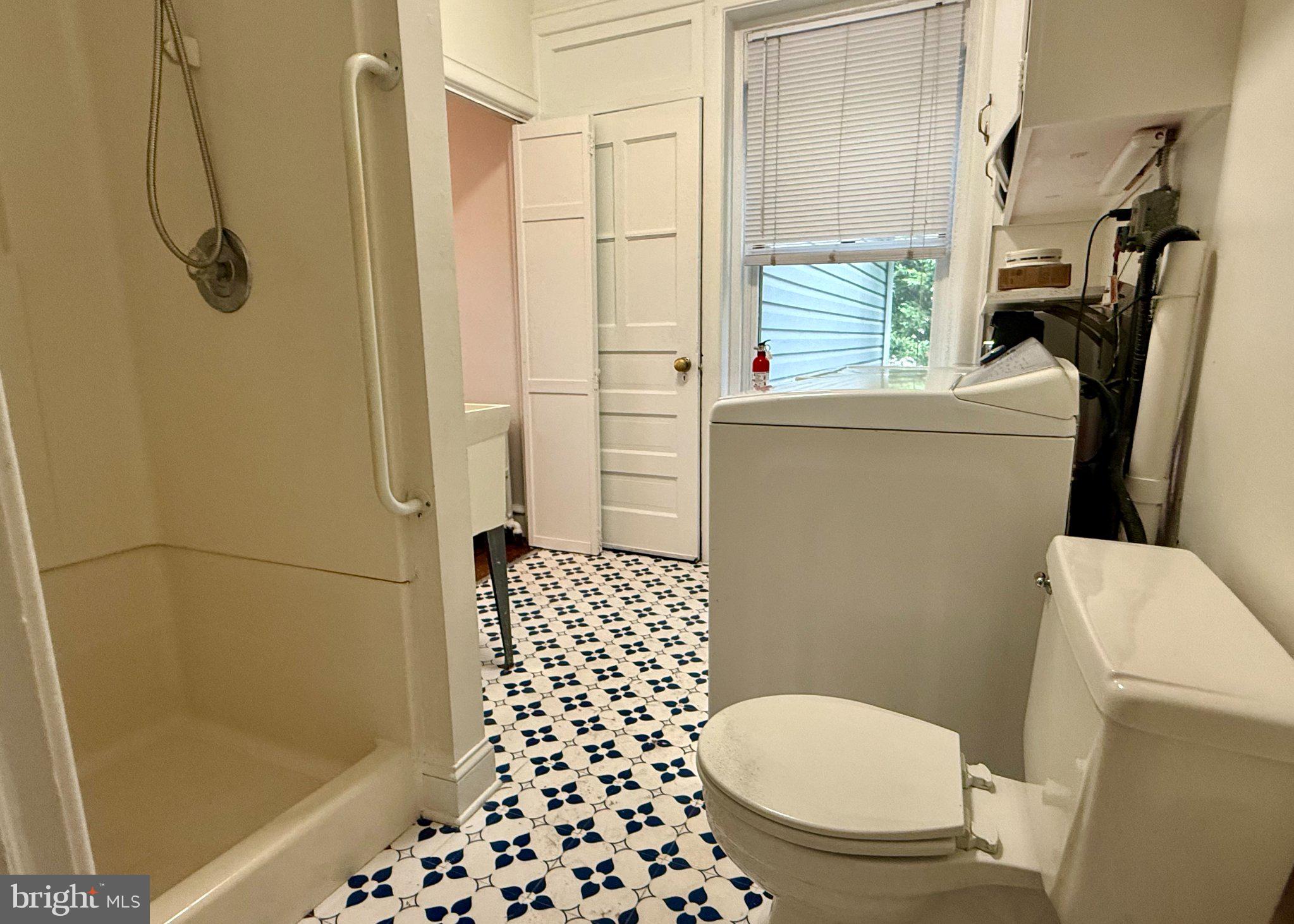 284 South Devon Avenue Wayne, PA 19087 - Photo 26 of 30 Gallery Image 26