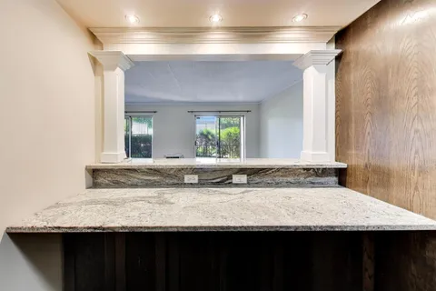 $179,900 | 1056 North Mill Street, Unit 107, Naperville, IL 60563