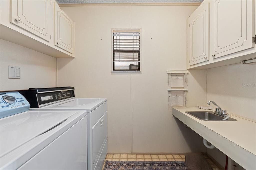 2673 Cayman Circle, Unit R38 Zellwood, FL 32798 - Photo 20 of 63