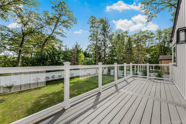 $2,199,999 | 15 Southwick Court North, Plainview, NY 11803