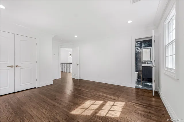 $2,199,999 | 15 Southwick Court North, Plainview, NY 11803