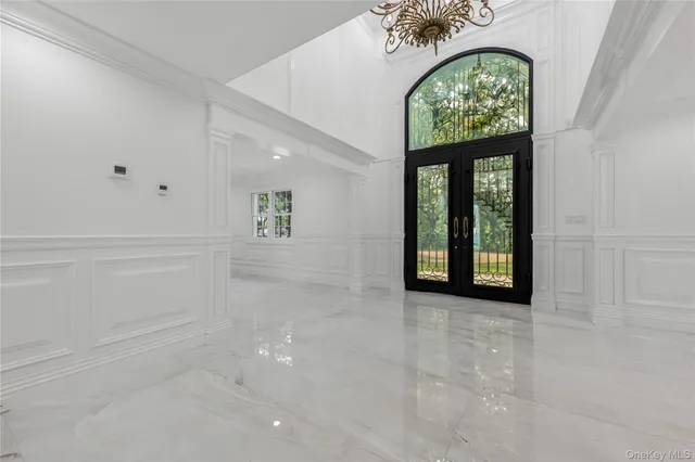 $2,199,999 | 15 Southwick Court North, Plainview, NY 11803