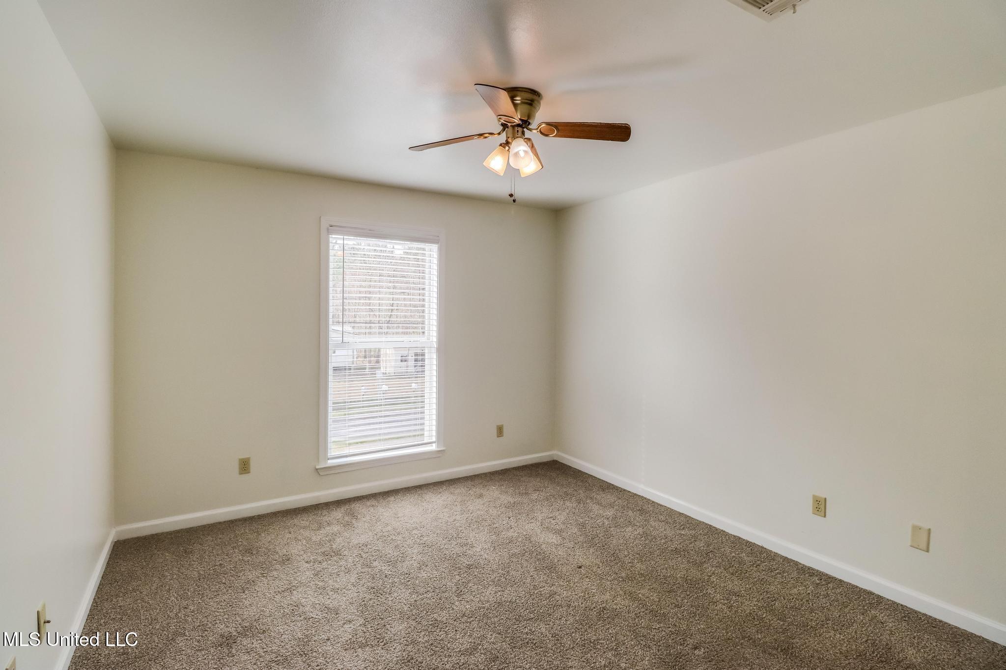 6156 East Madison Street Bay St. Louis, MS 39520 - Photo 13 of 24 IMG_7735