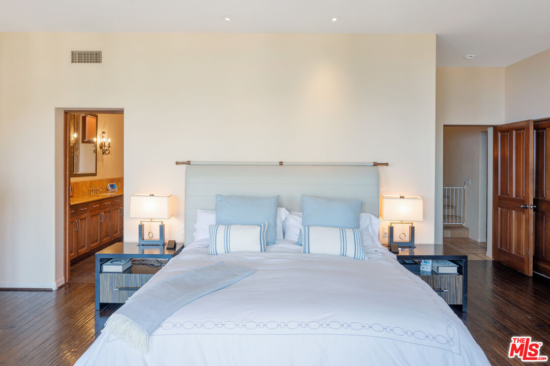 3854 Rambla Orienta Malibu, CA 90265 - Photo 14 of 33