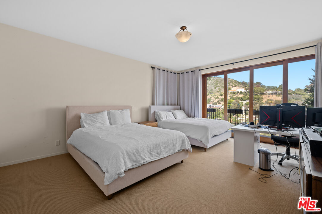 3854 Rambla Orienta Malibu, CA 90265 - Photo 19 of 33