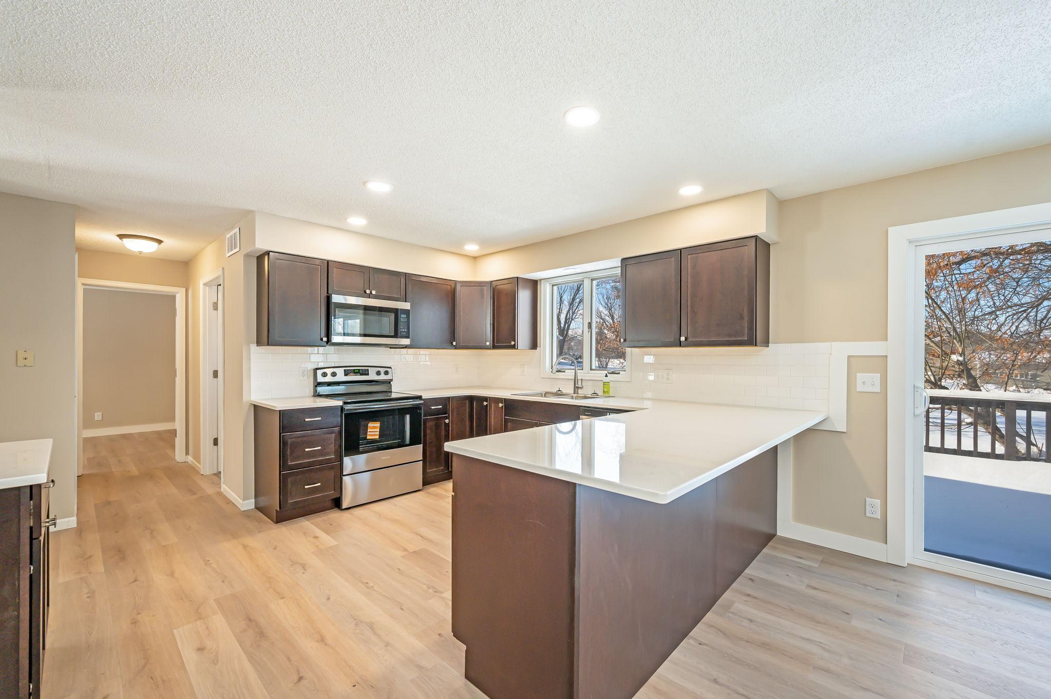 607 North Sailor Street Blue Earth, MN 56013 - Photo 17 of 37