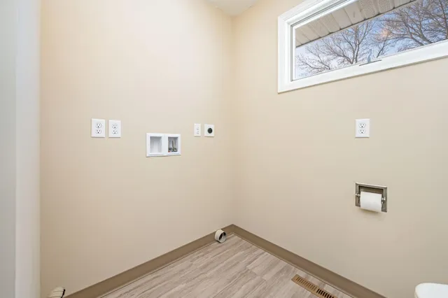 $242,500 | 607 North Sailor Street, Blue Earth, MN 56013