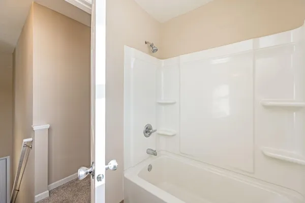 $214,000 | 607 North Sailor Street, Blue Earth, MN 56013