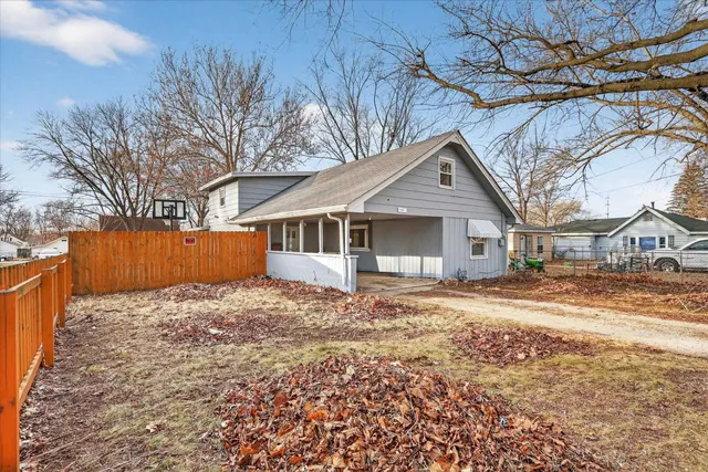 $100,000 | 2929 Sewell Street, Rockford, IL 61109