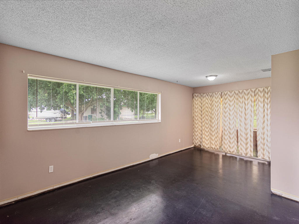 602 Southwest Branford Road Port St. Lucie, FL 34983 - Photo 11 of 21 18-Image34