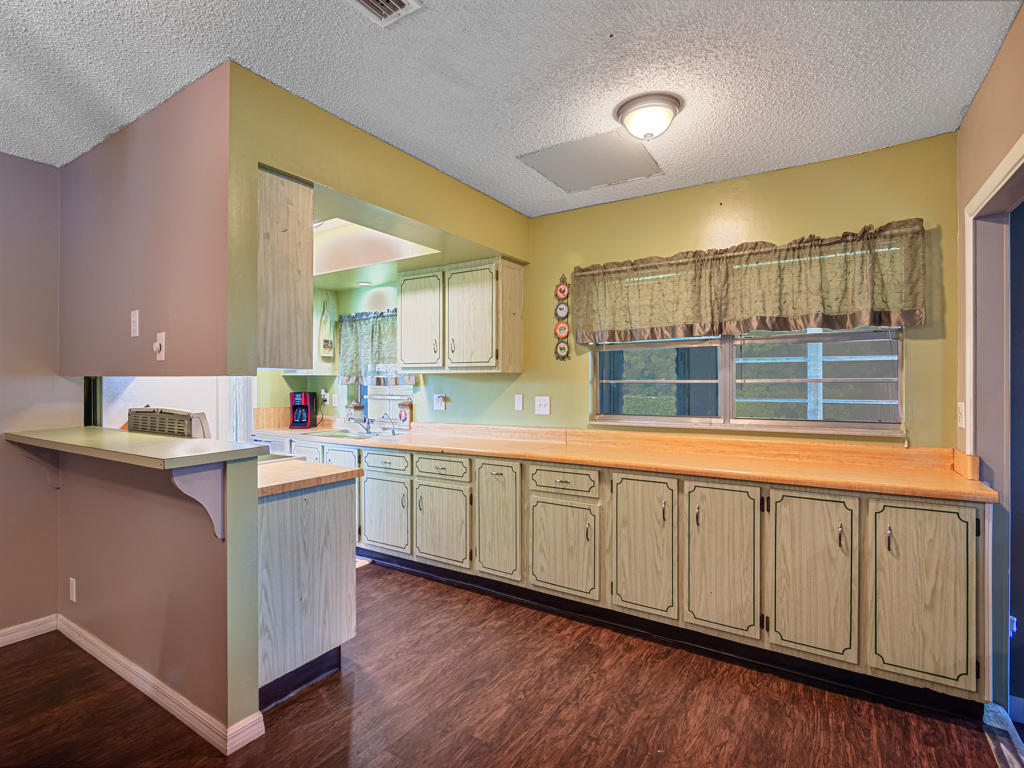 602 Southwest Branford Road Port St. Lucie, FL 34983 - Photo 3 of 21 6-Image12