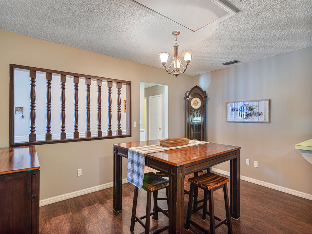 602 Southwest Branford Road Port St. Lucie, FL 34983 - Photo 7 of 21 10-Image16
