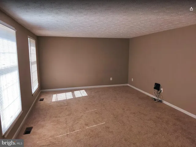 $3,350 | 109 Buckeye Court, Sterling, VA 20164