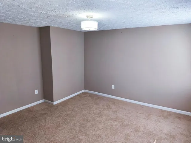 $3,350 | 109 Buckeye Court, Sterling, VA 20164