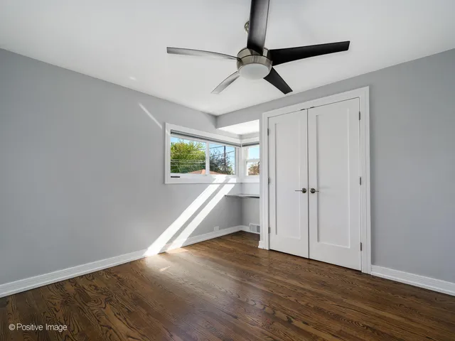 $699,900 | 7225 East Prairie Road, Lincolnwood, IL 60712