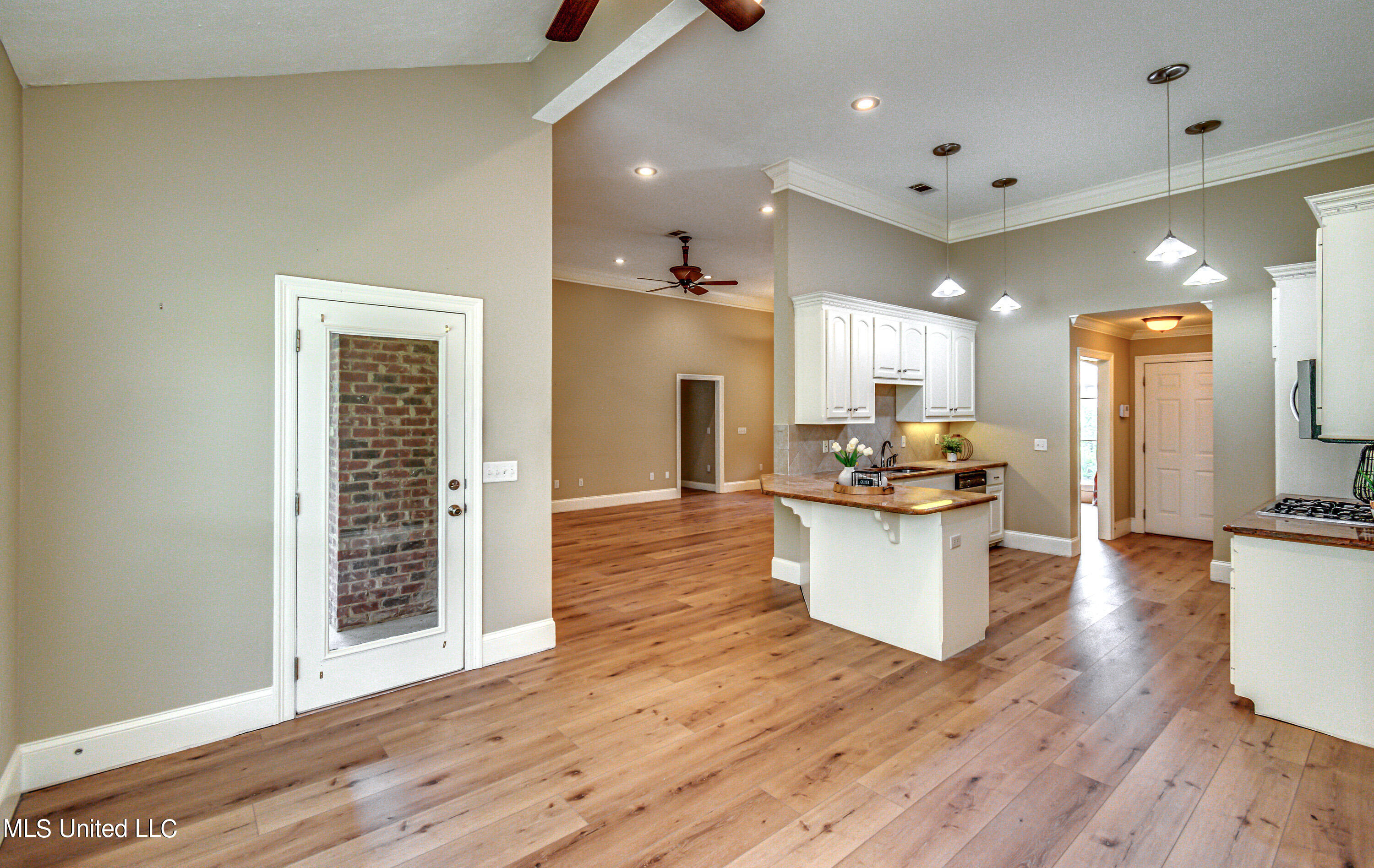 142 Pine Ridge Circle Brandon, MS 39047 - Photo 20 of 61 142 Pine Ridge Cir-43