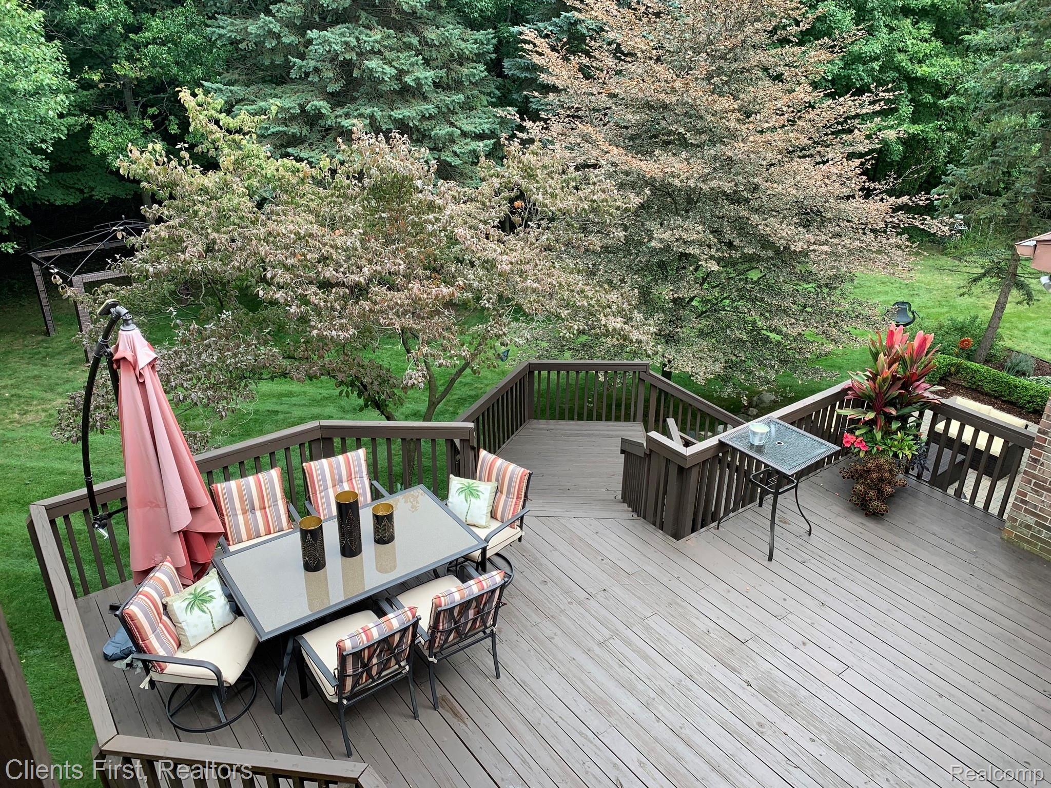 31231 Country Ridge Circle Farmington, MI 48331 - Photo 18 of 73 IMG_1776.JPEG