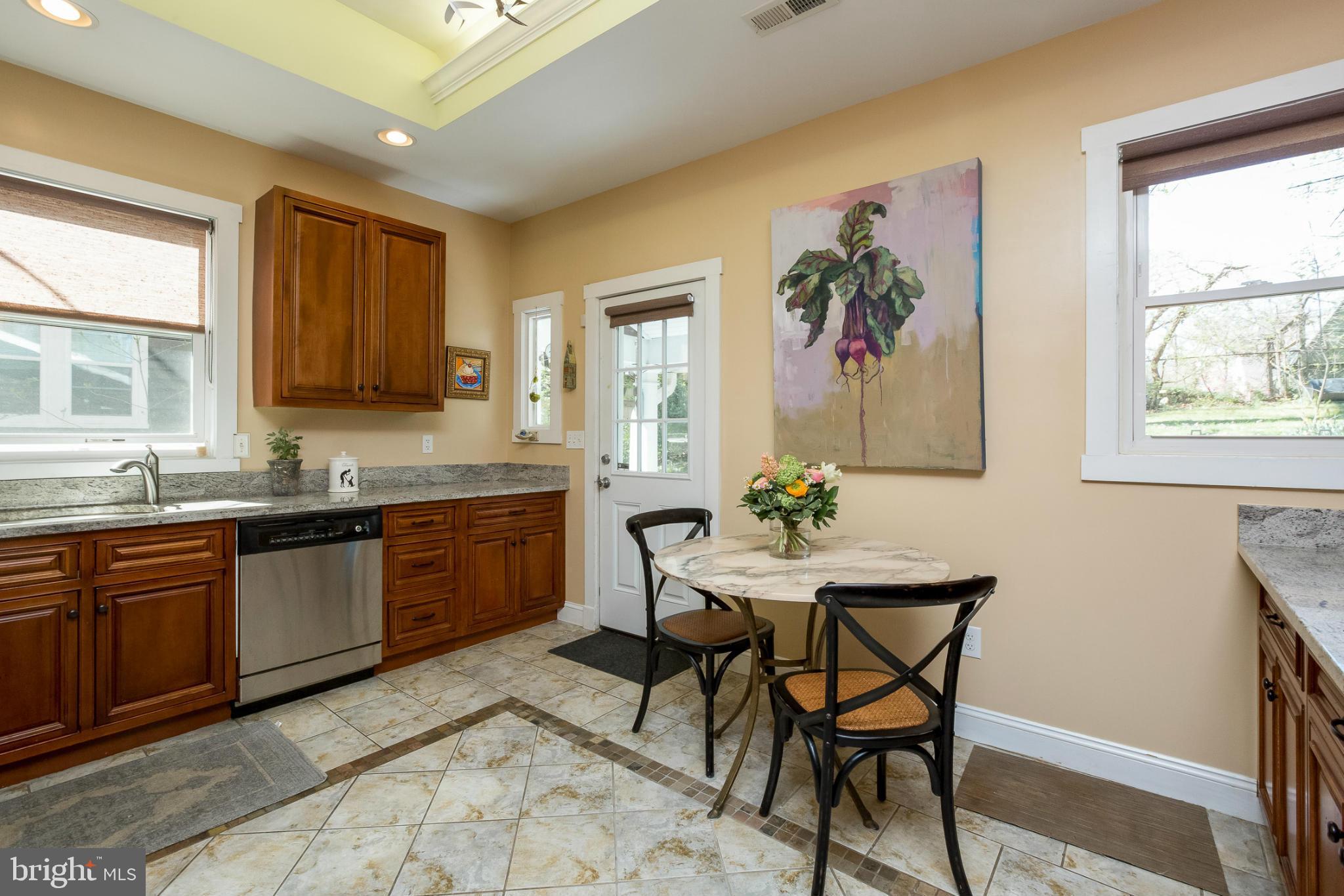 722 Brookwood Road Baltimore, MD 21229 - Photo 12 of 28 Kitchen