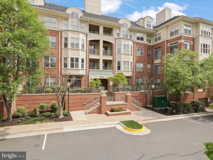 $345,000 | 1851 Stratford Park Place, Unit 115, Reston, VA 20190