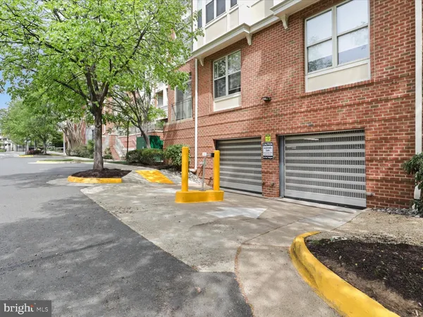 $345,000 | 1851 Stratford Park Place, Unit 115, Reston, VA 20190