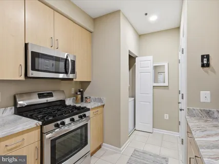 $345,000 | 1851 Stratford Park Place, Unit 115, Reston, VA 20190