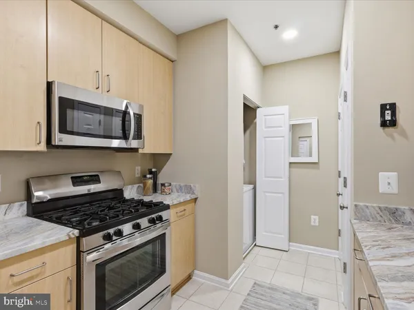 $345,000 | 1851 Stratford Park Place, Unit 115, Reston, VA 20190