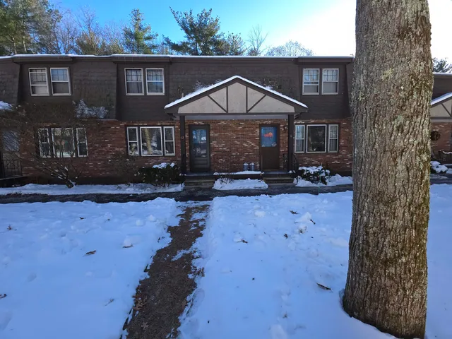 $319,900 | 11 Midridge Circle, Unit 116, Londonderry, NH 03053