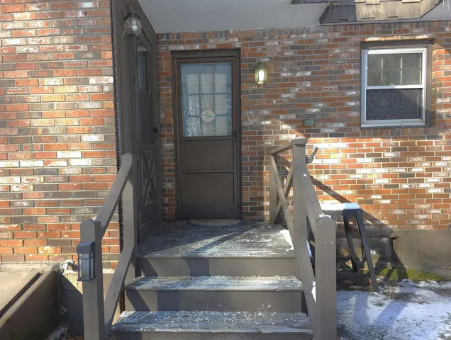 $295,000 | 11 Midridge Circle, Unit 116, Londonderry, NH 03053