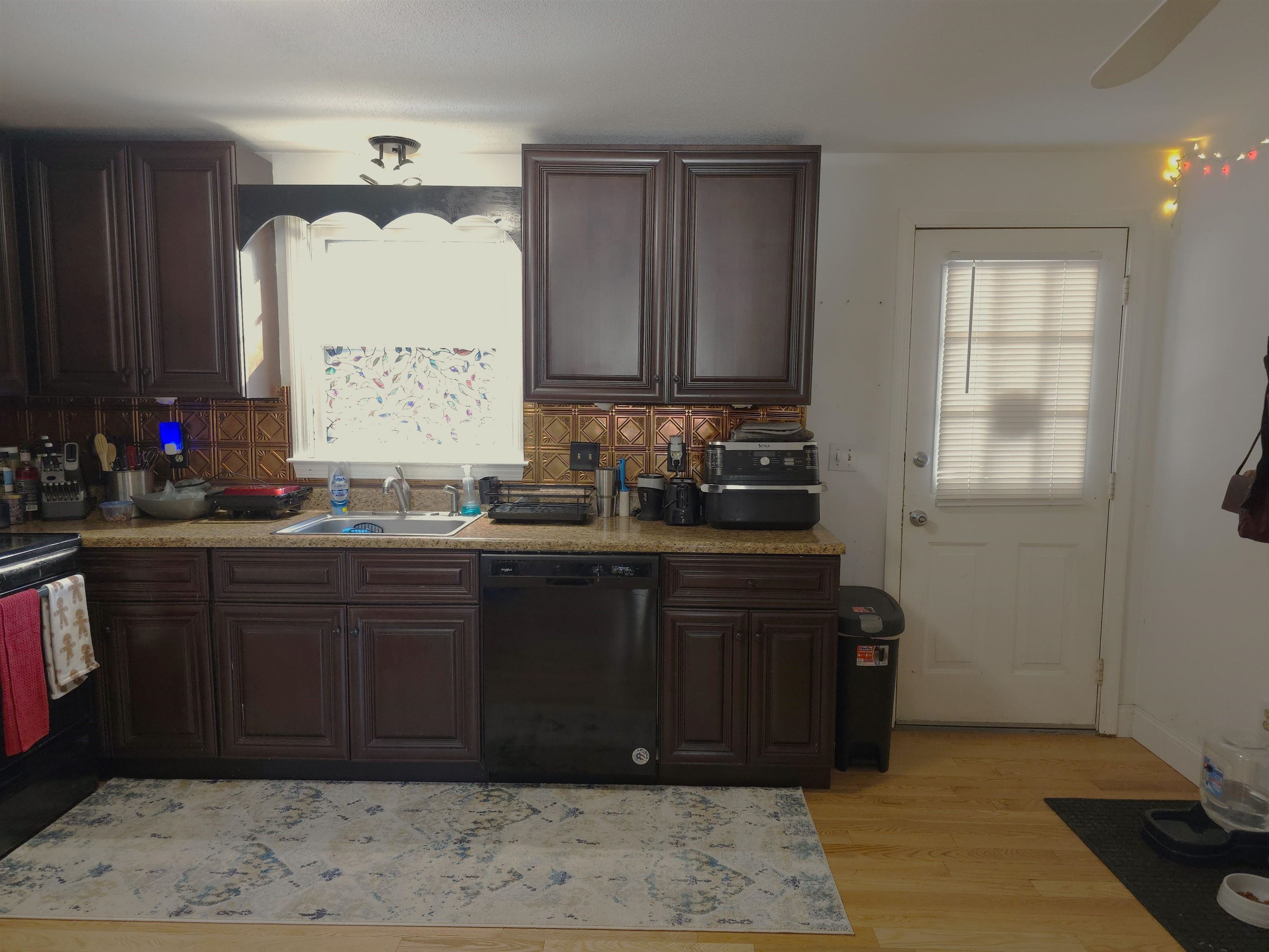 11 Midridge Circle, Unit 116 Londonderry, NH 03053 - Photo 6 of 18