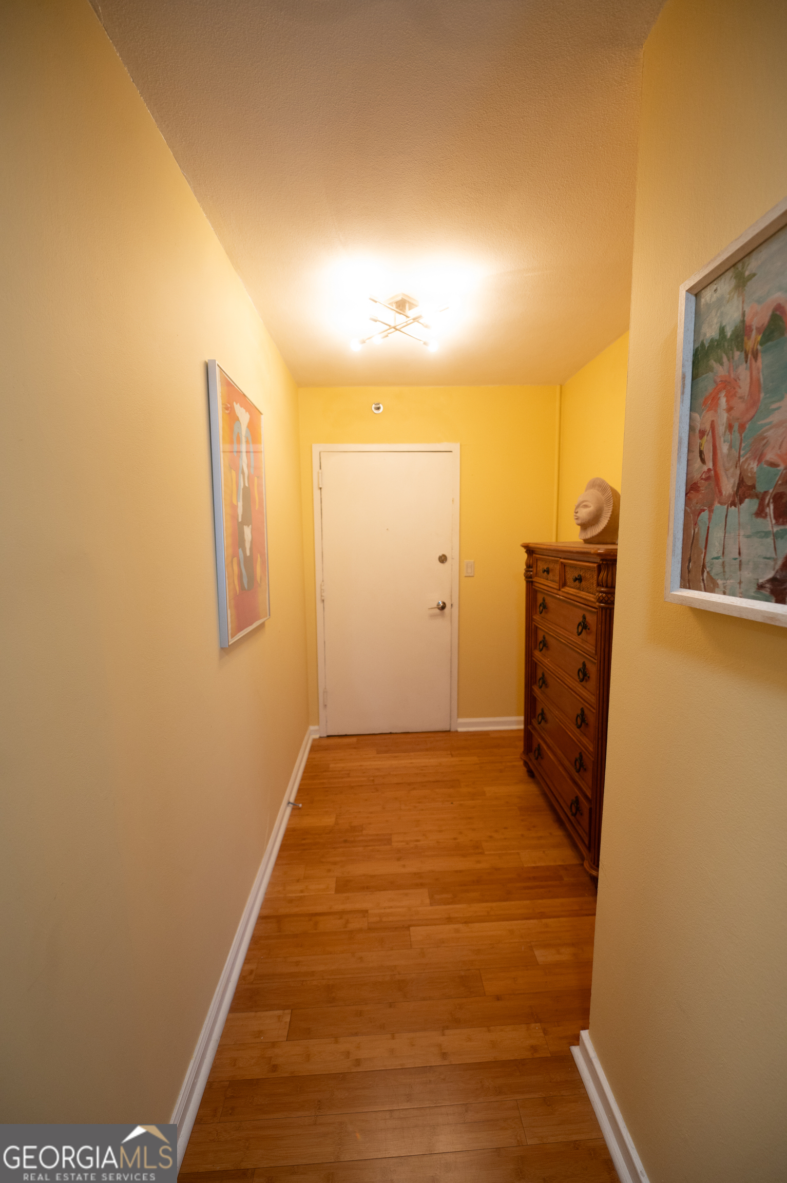 620 Peachtree Street Northeast, Unit 1501 Atlanta, GA 30308 - Photo 6 of 18 a view of an empty room