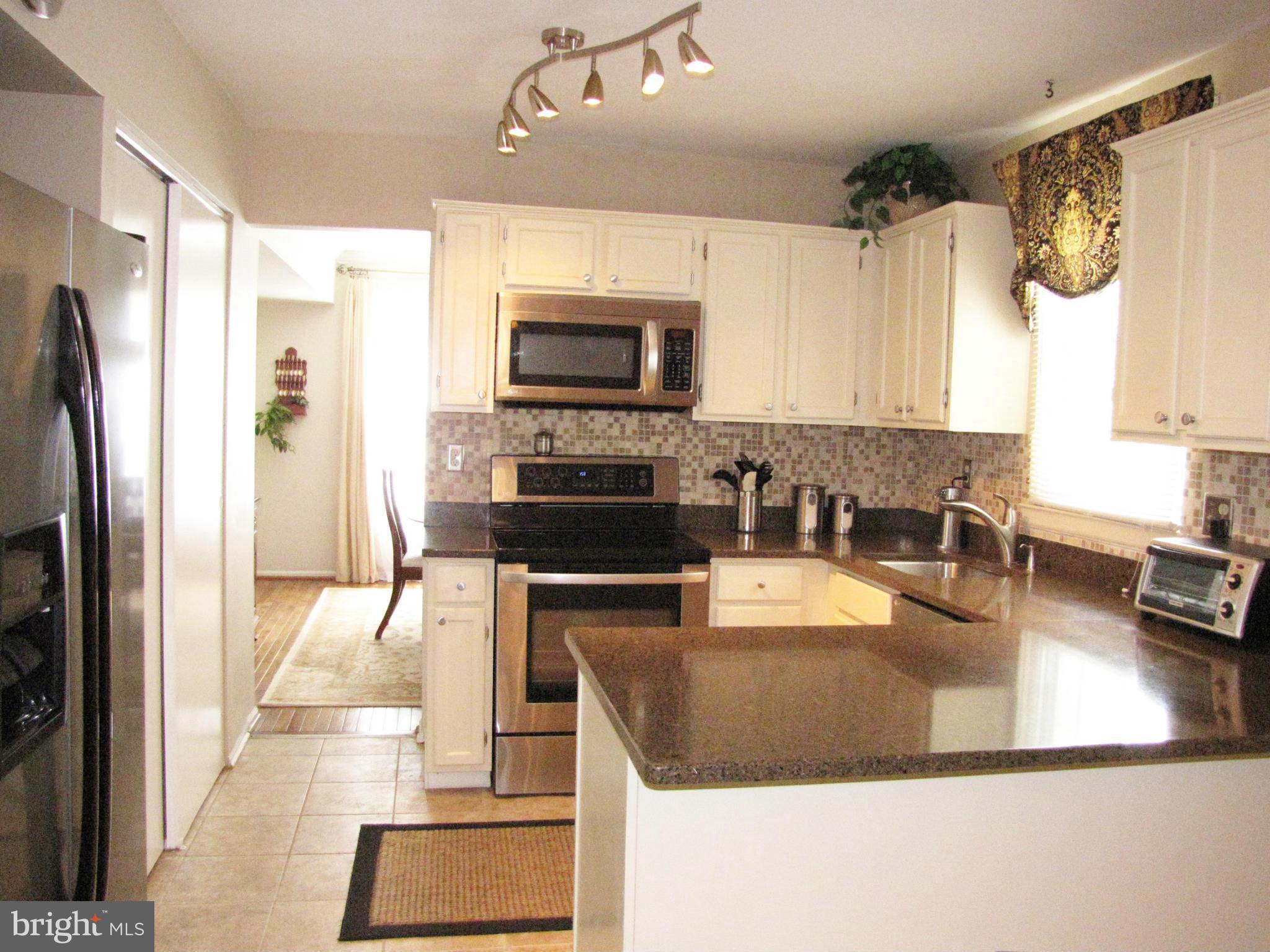 7359 Kindler Road Columbia, MD 21046 - Photo 9 of 27 Kitchen