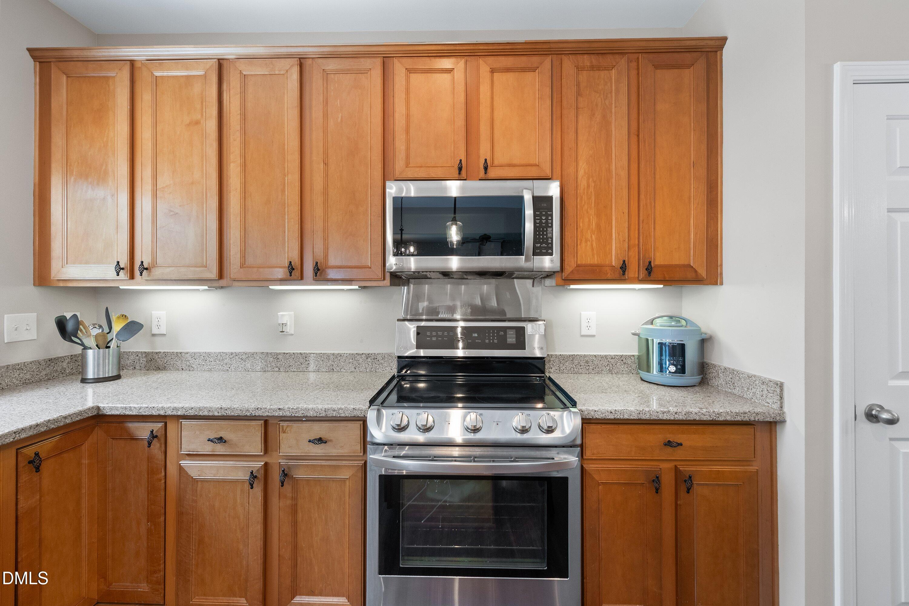 3302 Colorcott Street Raleigh, NC 27614 - Photo 22 of 78 Kitchen