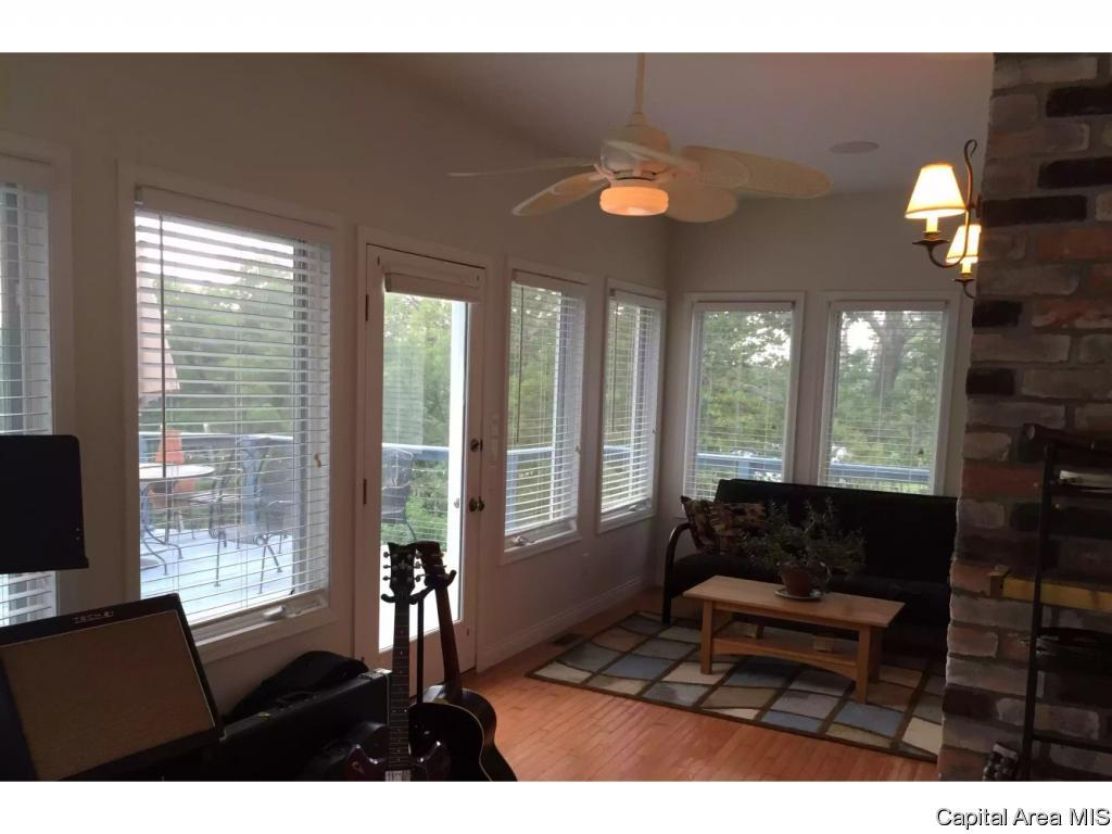4055 Timber Ridge Road Cantrall, IL 62625 - Photo 18 of 26 Gallery Image 18