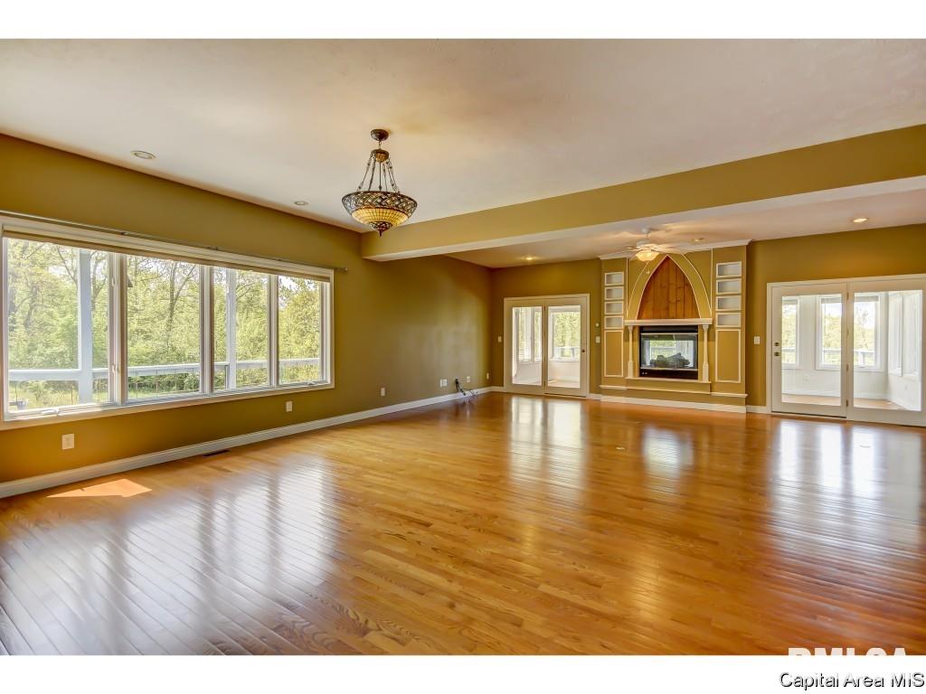 4055 Timber Ridge Road Cantrall, IL 62625 - Photo 5 of 26 Gallery Image 5