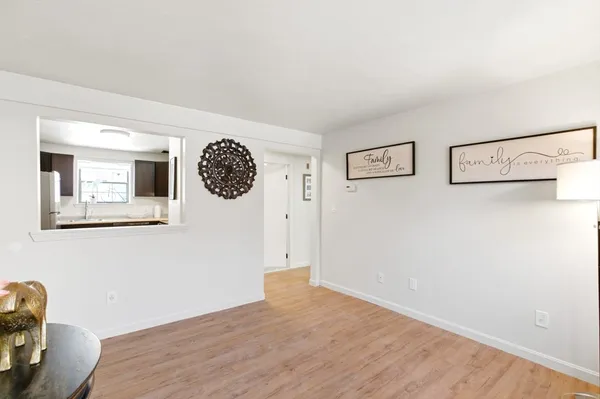 $2,200 | 8 Jackson Street, Unit B1, Quincy, MA 02169