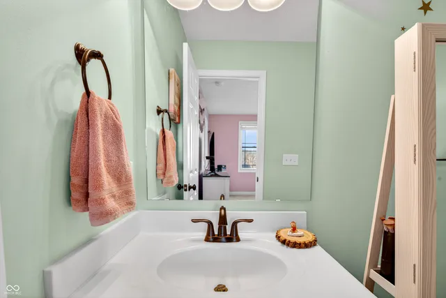 $750,000 | 6628 South 125 West, Trafalgar, IN 46181