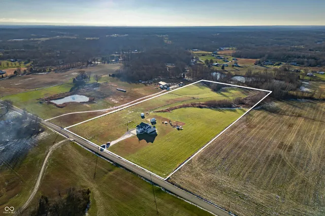 $750,000 | 6628 South 125 West, Trafalgar, IN 46181