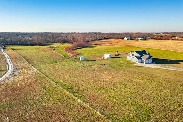 $750,000 | 6628 South 125 West, Trafalgar, IN 46181