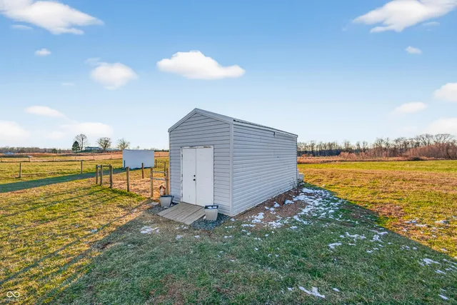 $750,000 | 6628 South 125 West, Trafalgar, IN 46181