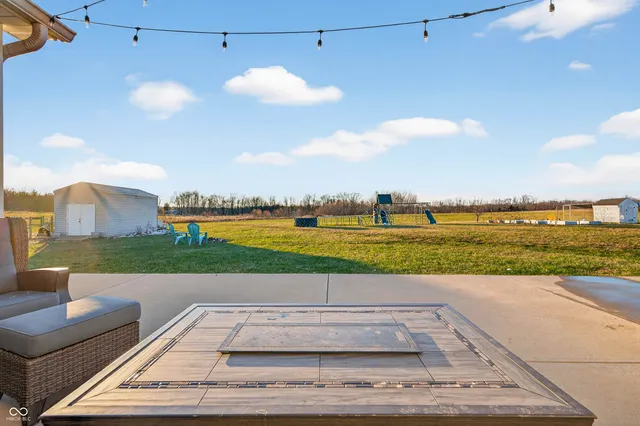 $750,000 | 6628 South 125 West, Trafalgar, IN 46181