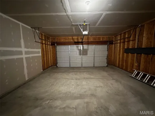 $2,500 | 829 Little Fieldstone Drive, Wentzville, MO 63385