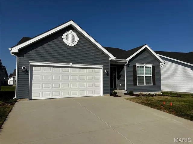 $2,500 | 829 Little Fieldstone Drive, Wentzville, MO 63385