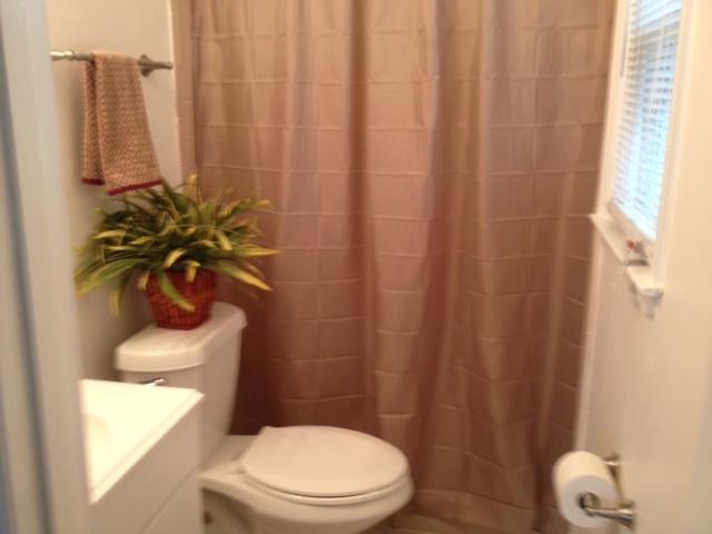 306 Beauregard Road Summerville, SC 29486 - Photo 8 of 14 Beauregard bath