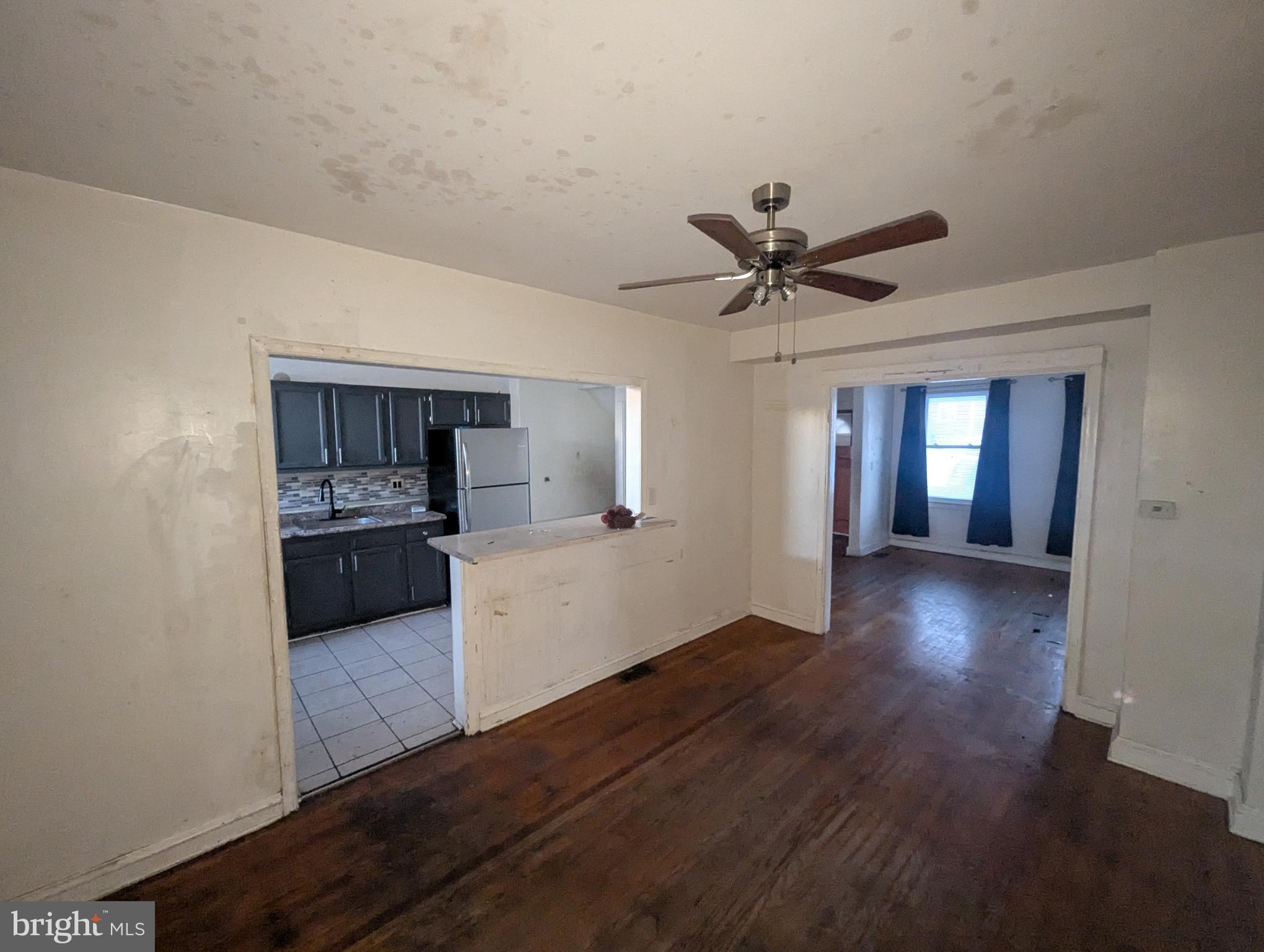 3602 Chesterfield Avenue Baltimore, MD 21213 - Photo 10 of 37 Spacious layout with natural light and charm.